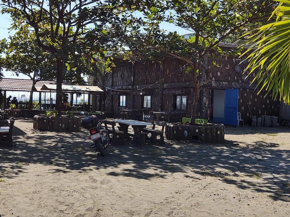Seasun Beach Resort & Hotel Lucapon Extérieur photo