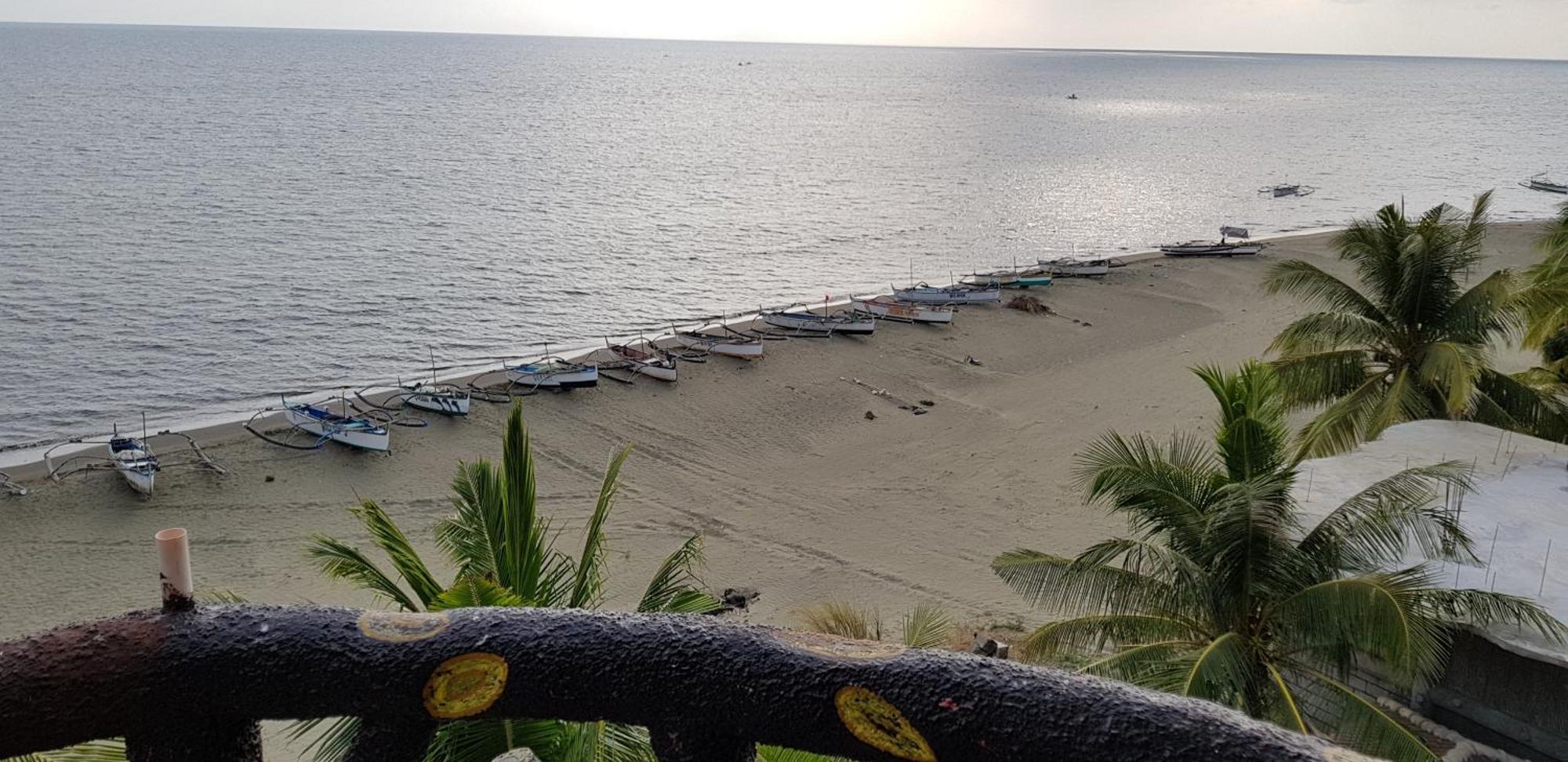 Seasun Beach Resort & Hotel Lucapon Extérieur photo